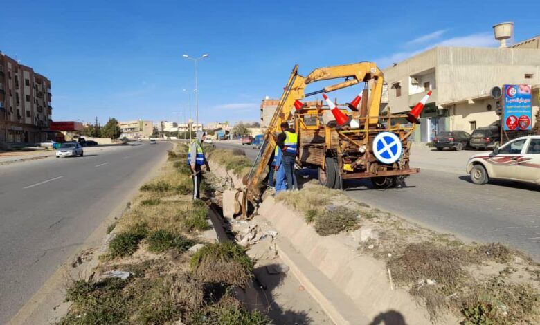 تنفيذ عدد من المشاريع الخدمية